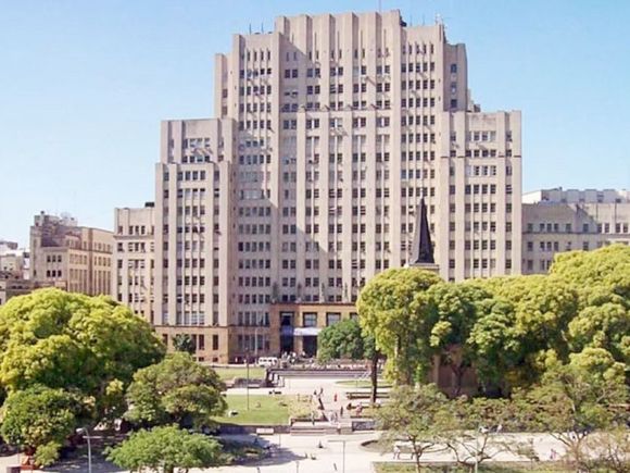 Ninguno de los 117 médicos que rindieron de nuevo el examen de residencias pudo revalidar su nota