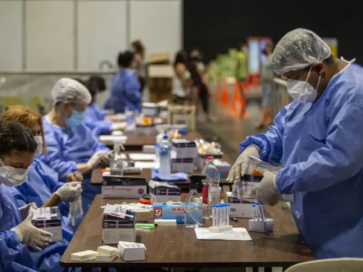 Reportaron 17.034 nuevos contagios de coronavirus y otras 180 muertes