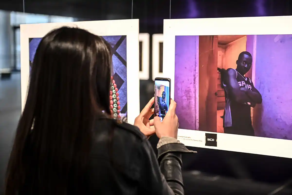 Convocatoria: becas de fotoperiodismo Proyecto Ballena 2022