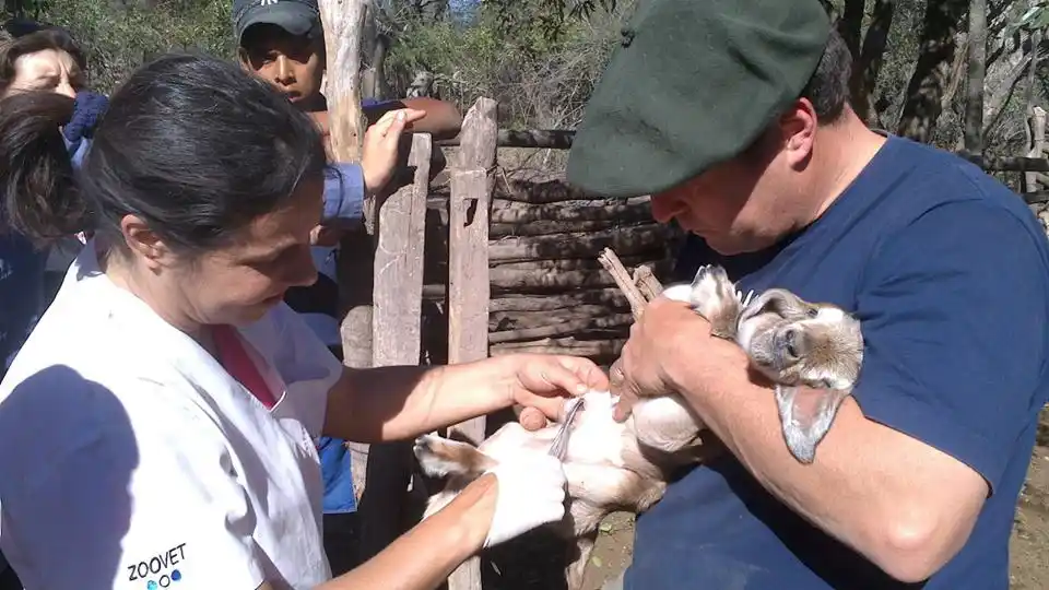 Donaciones y ayuda sanitaria para los chicos en el Impenetrable Chaqueño