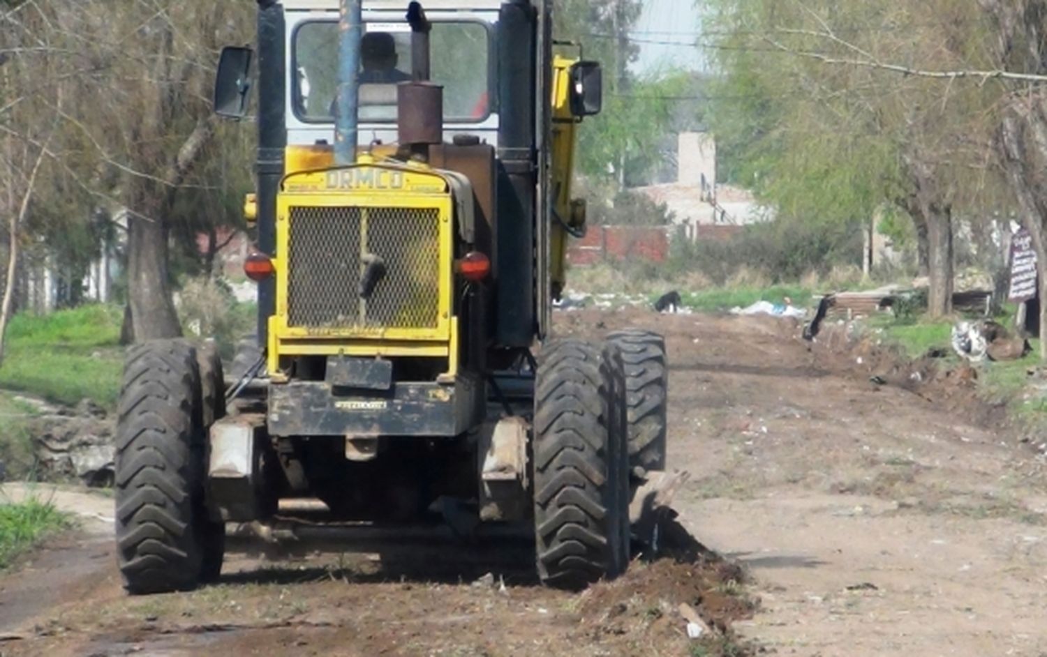 Trabajos de recuperación de la red vial en Santo Tomé