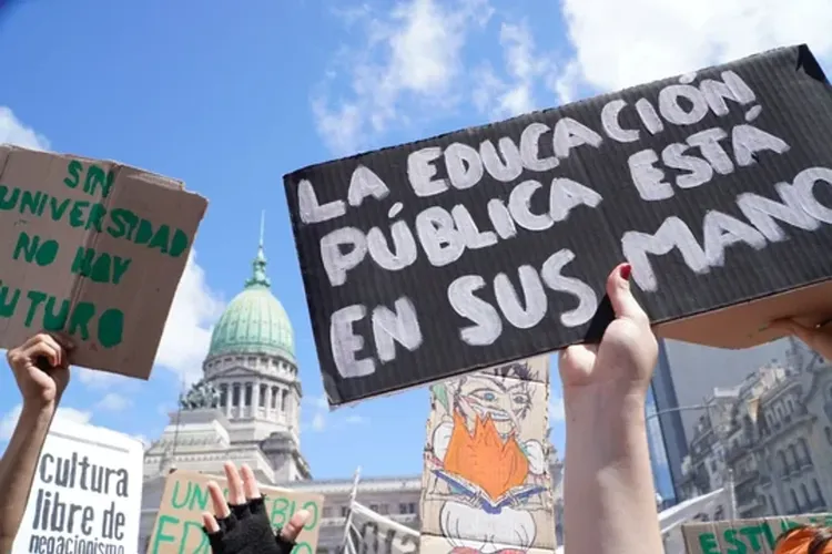 Javier Milei vetó la Ley de Financiamiento Universitario y Recomposición Salarial Docente