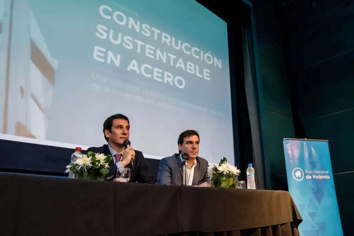 Planean construir un "piloto" de barrio sustentable en acero en tierras del Estado bonaerense