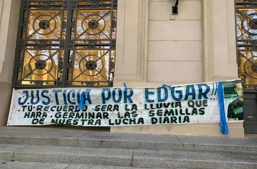 Familiares del comerciante asesinado, tras la fuga del autor del crimen: “Esta persona les sirve más afuera que adentro”