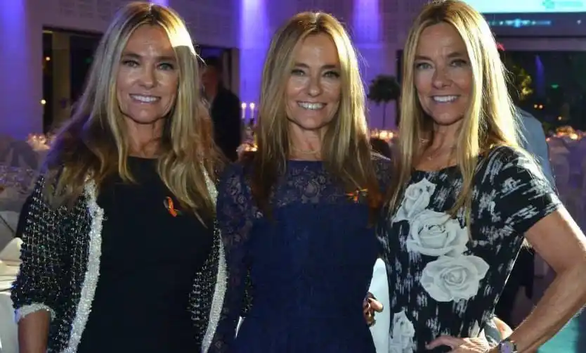 Las Trillizas de Oro, madrinas de la Fundación. 