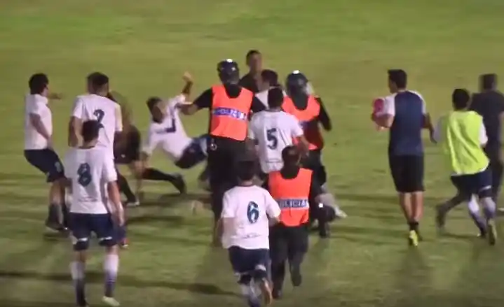 Video: Incidentes en el ascenso de Villa Mitre de Bahía Blanca
