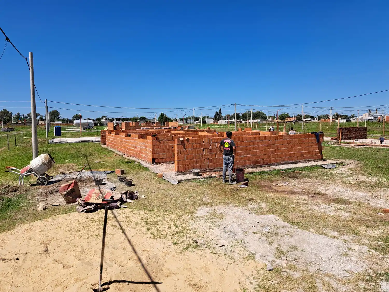 Avanza la construcción del complejo habitacional.