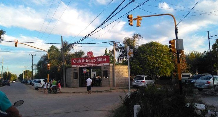 Proponen que Caseros tenga circulación de una sola mano entre Naón y Depietri, a la altura del club Mitre