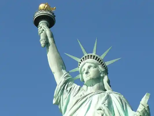 Evacuan la Estatua de la Libertad por una falsa amenaza de bomba