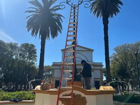 Personal municipal trabajaba en la zona.