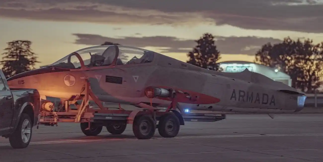 El histórico regreso del avión que le dio pelea a los ingleses en Malvinas. Gentileza