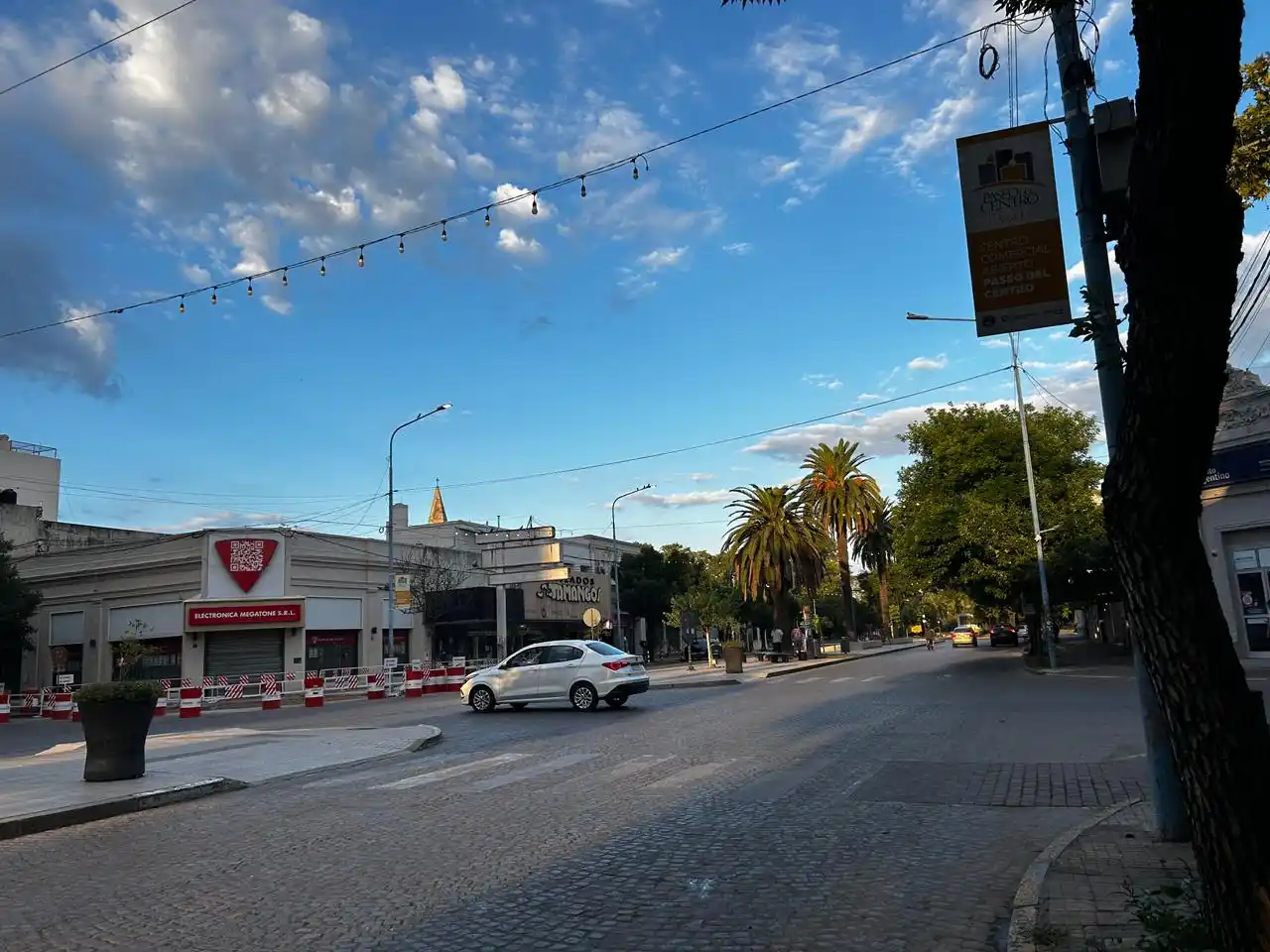 Lunes inestable con abundante nubosidad: comienza una semana cambiante con probabilidad de lluvias amanecer clima nubes nublado rafaela centro - 1