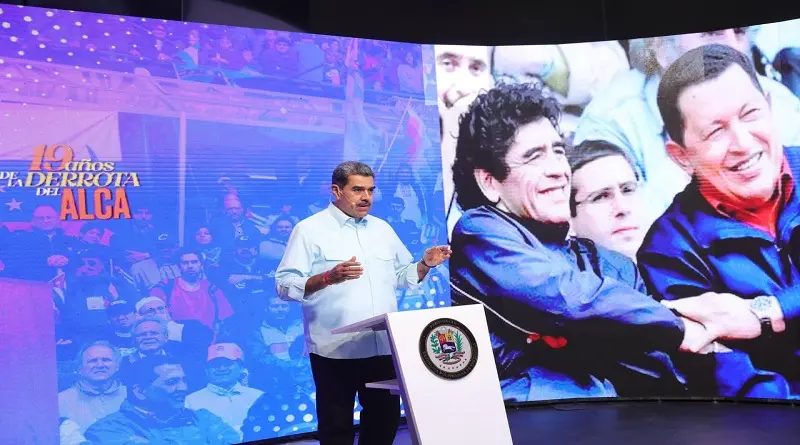 Maduro pone como plazo un año para «ENAMORAR» a otros sectores de la sociedad