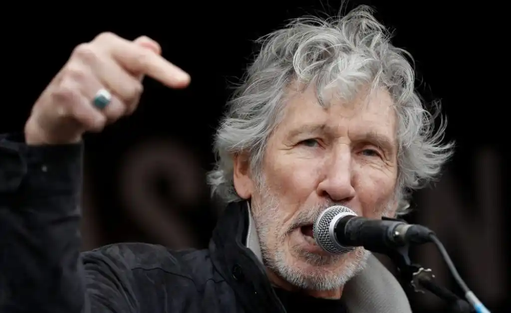 Dura respuesta de Roger Waters a Zuckerberg por querer comprar una de sus canciones