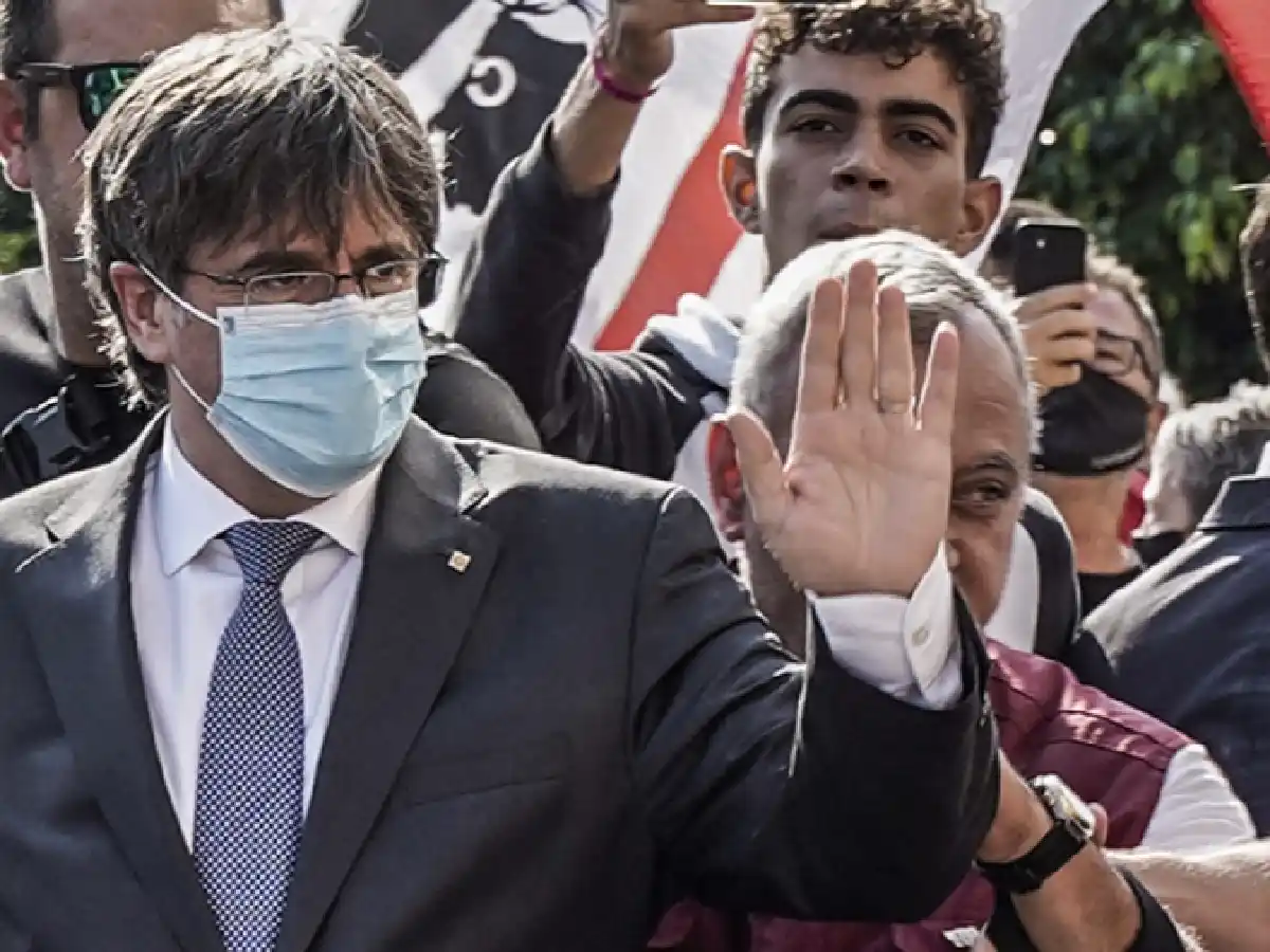 La justicia europea restituyó la inmunidad al expresidente catalán Puigdemont