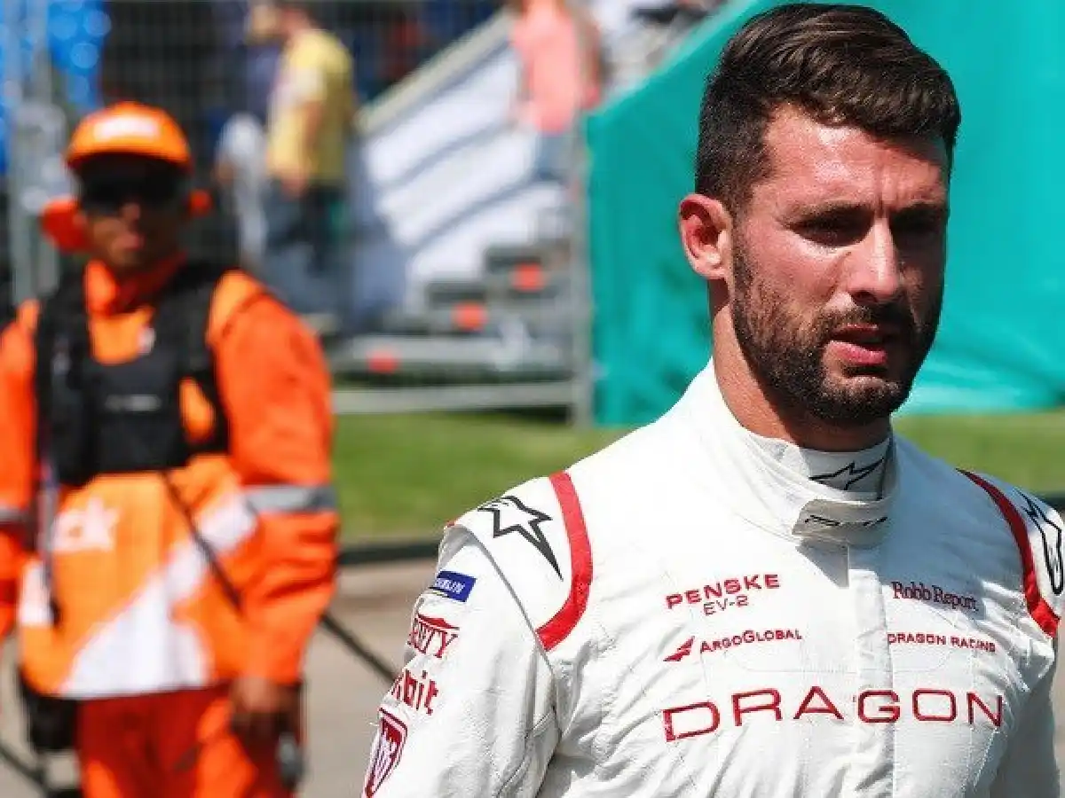 "Pechito" López abandonó en China