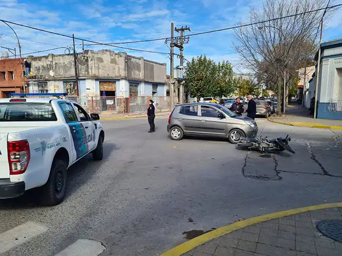 Tres motociclistas heridas en accidentes de tránsito