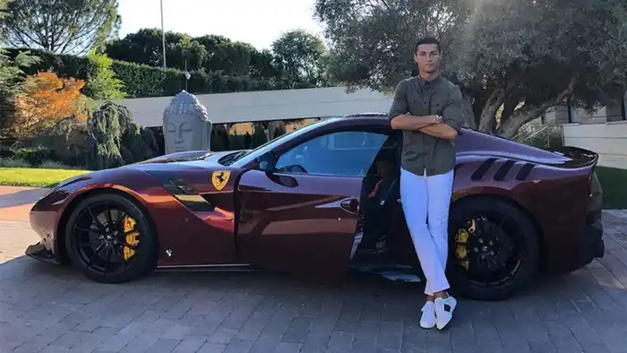 Autos-Cristiano Ronaldo - Interna 2