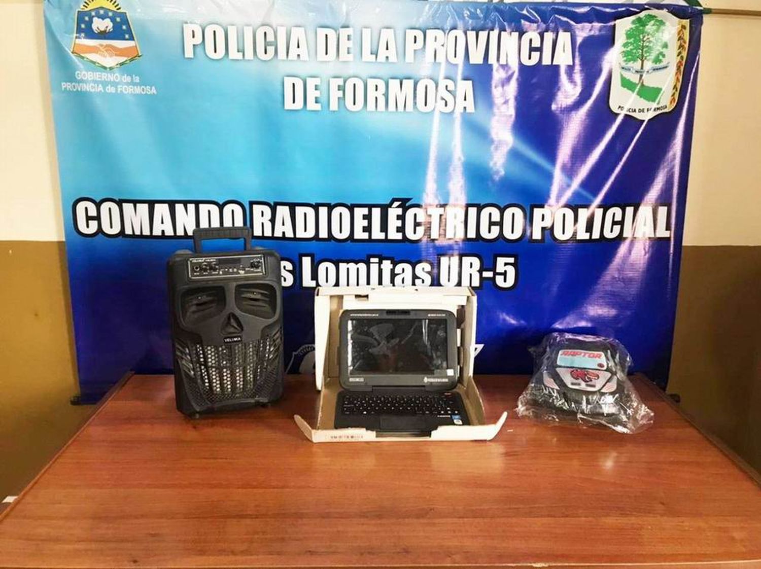 Tres menores detenidos por robo a una escuela