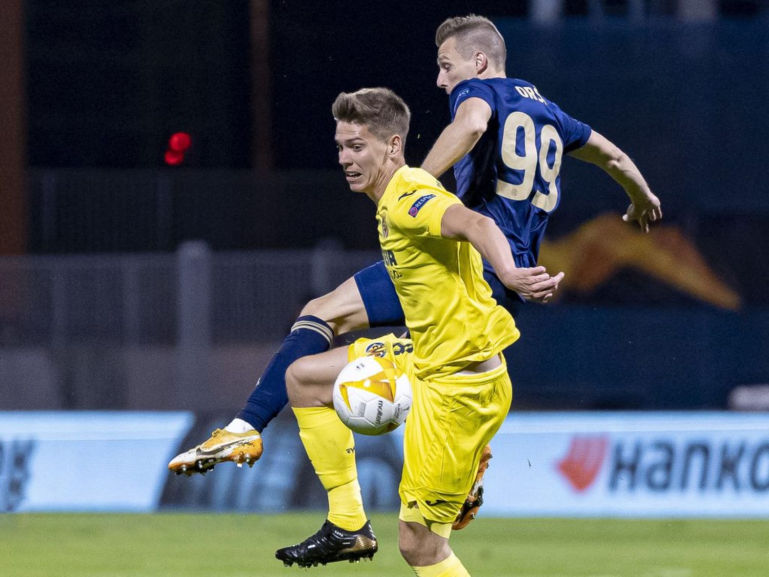 Con argentinos, Villarreal  sacó ventaja de visitante