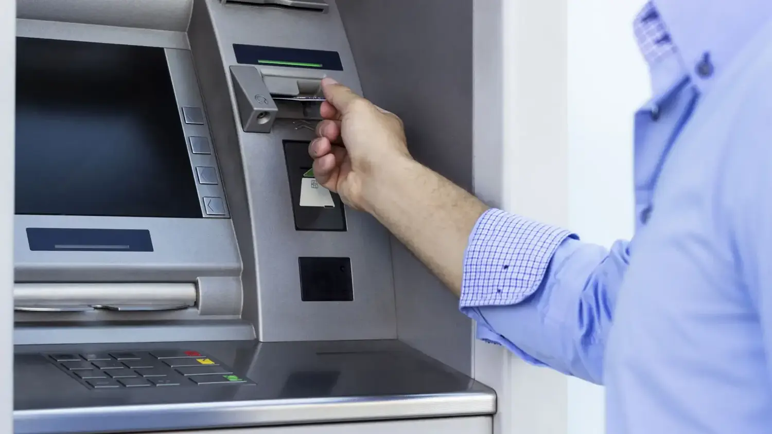 Noviembre contará con seis días sin actividad bancaria por el Día del Bancario y la visita del Papa.