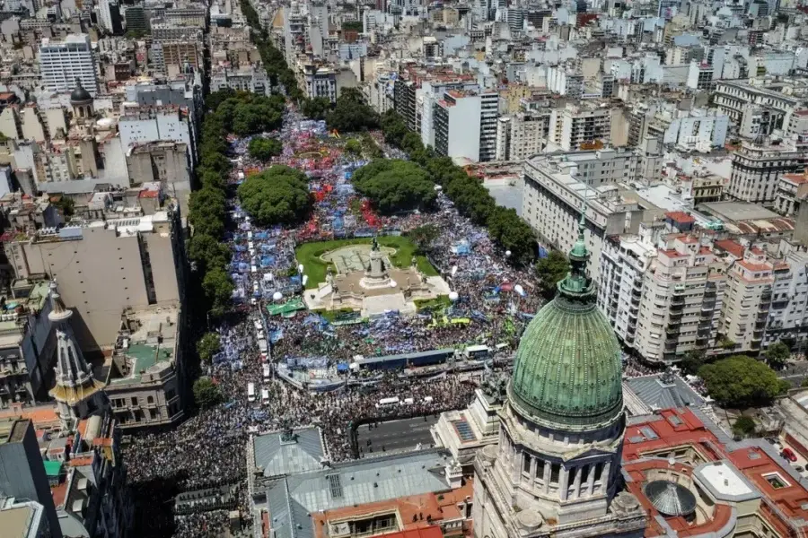 La Justicia declaró inválidos seis artículos de la reforma laboral del mega DNU de Javier Milei