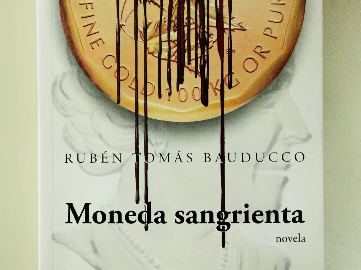 Rubén, el médico que escribe novelas policiales 