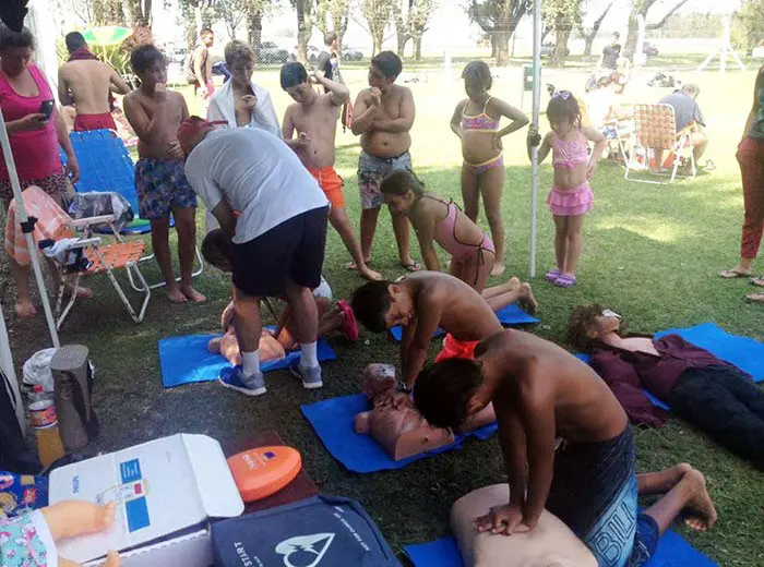 Se dictará un taller de RCP en la playa