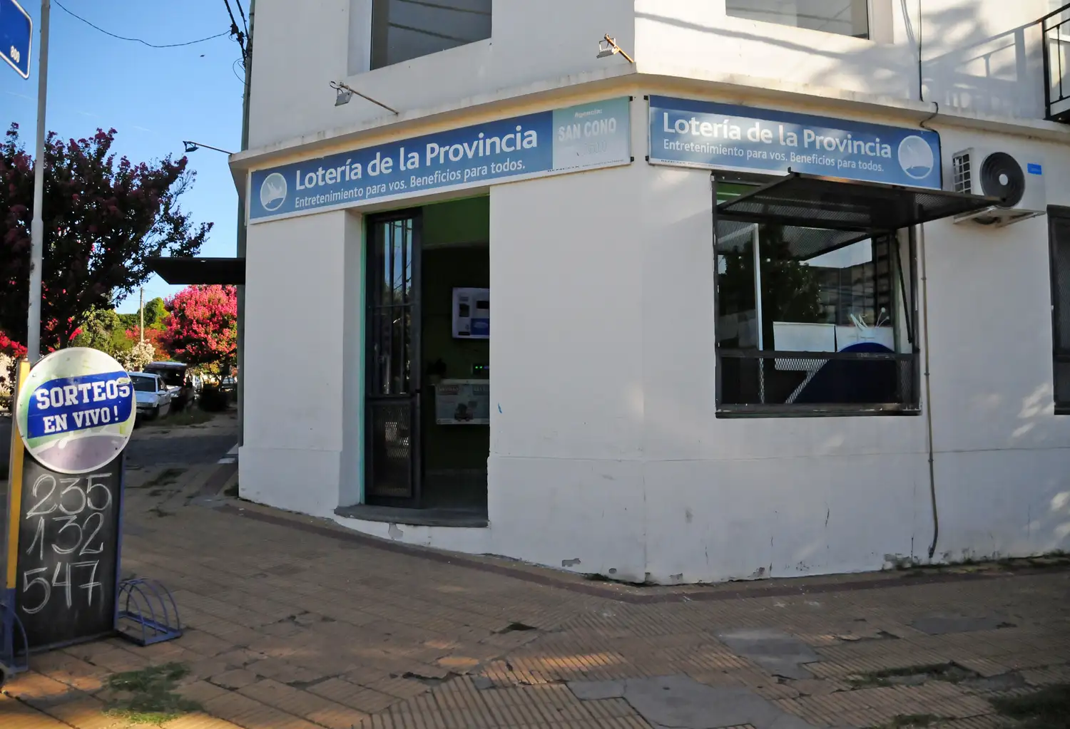 En la agencia "El 93" se vendió el billete ganador