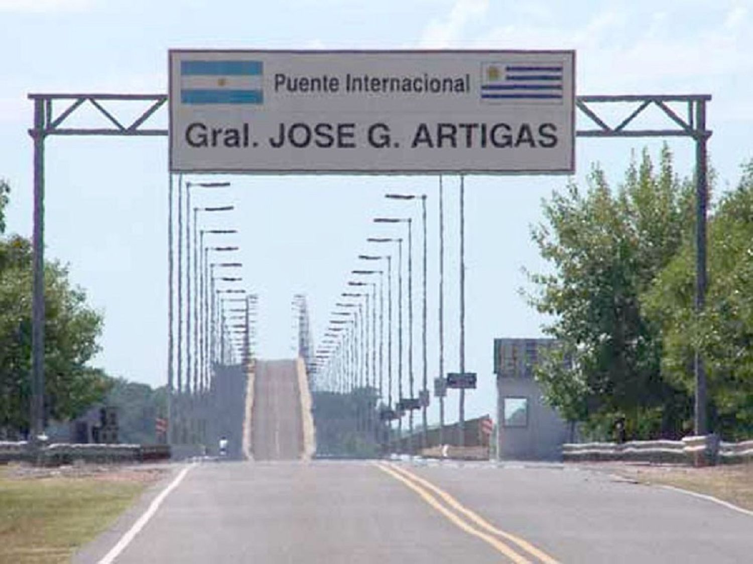 Uruguay prepara promociones e incentivos para atraer turistas argentinos