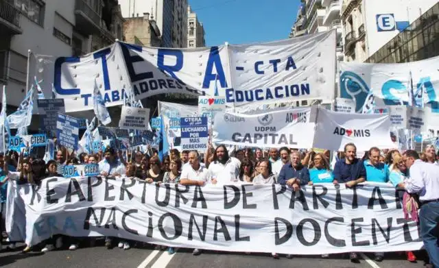 Este martes paro nacional docente de CTERA
