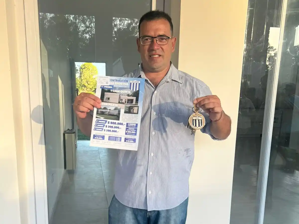 Entregaron la casa de la rifa de Sportiva