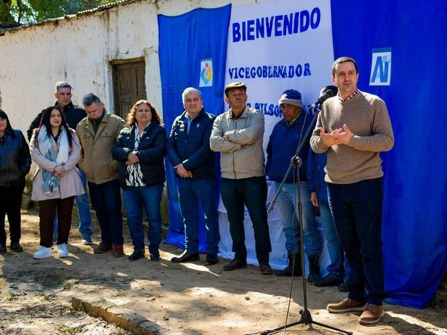 Solís encabeza reuniones con militantes del interior