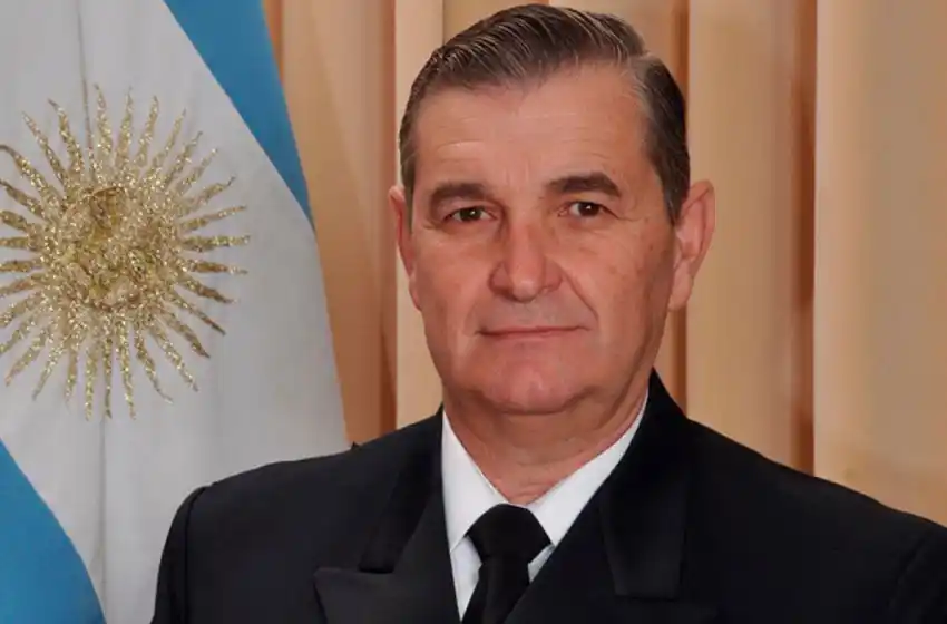 Pasaron a retiro al jefe de la Armada