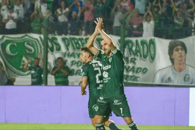 Con gol de Licha López, Sarmiento le ganó a Atlético Tucumán