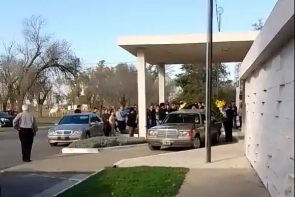 Despidieron al hombre fallecido tras una discusión familiar: “El daño que me hicieron al ver a mi nieto llorar a su papá”