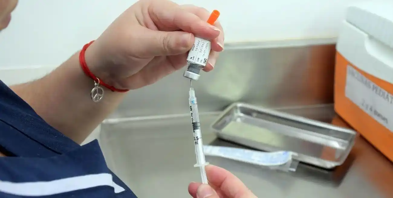 La provincia de Santa Fe sostiene una campaña de vacunación gratuita contra el dengue