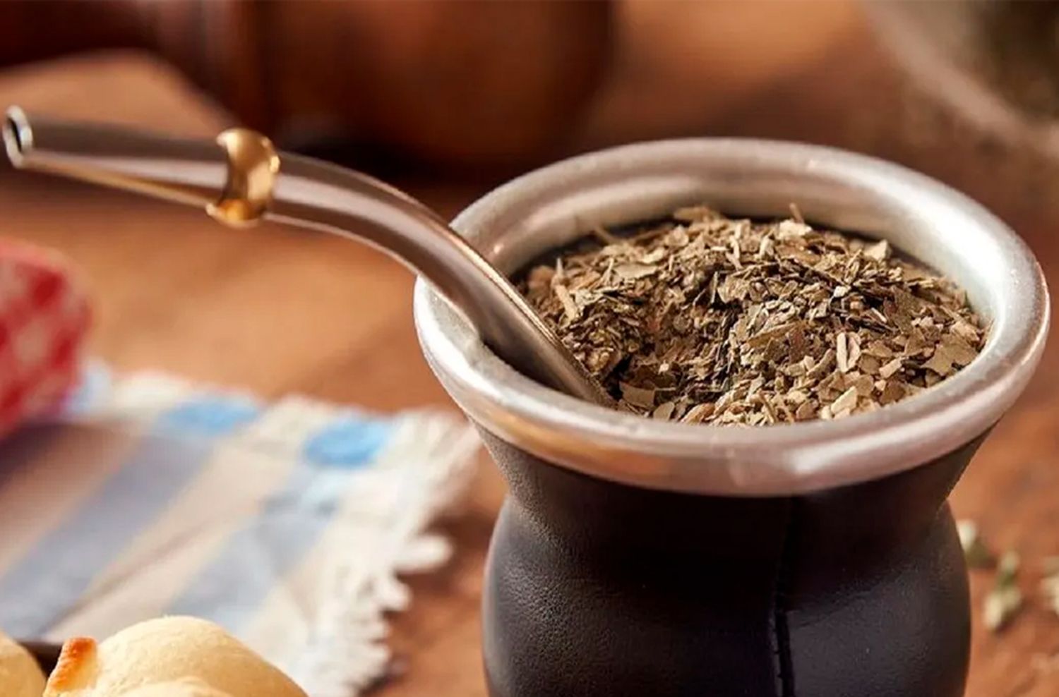 ¿Cómo cebar correctamente un mate?