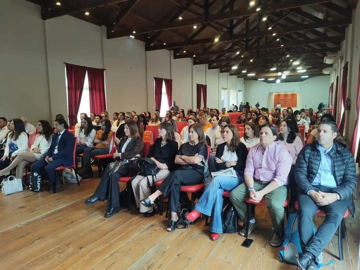 Más de 150 profesionales participaron de la Primera Jornada Nacional de Gastroenterología Infantil