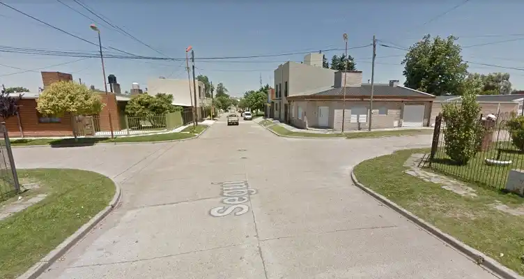 Una joven fue atacada sexualmente en pleno día y buscan al abusador