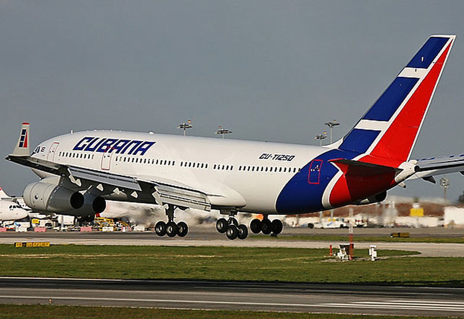 Cubana de Aviación y Evelop reanudarán sus vuelos entre Cuba y España