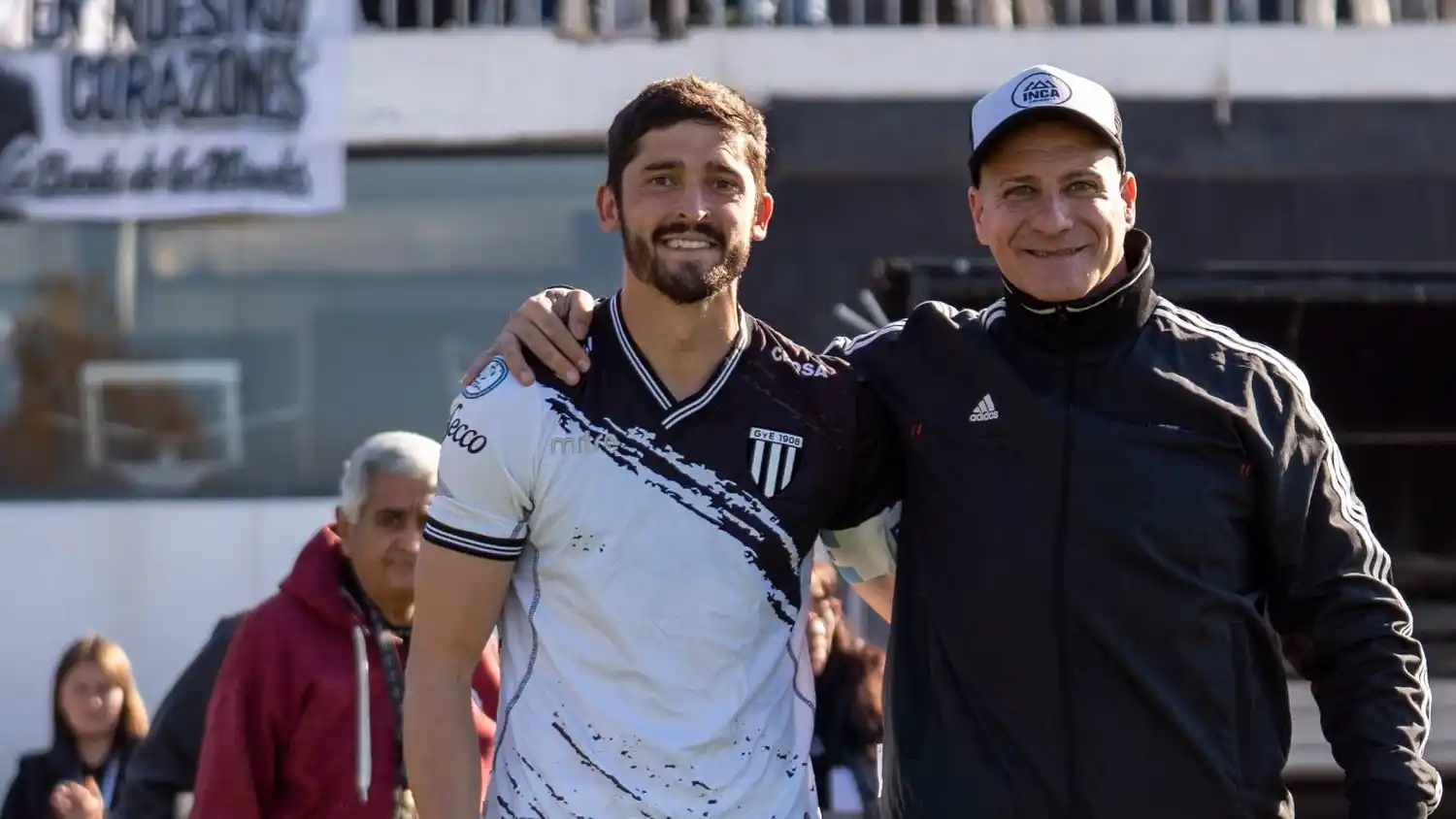 Diego Mondino (izquierda) quedó en la historia de Gimnasia.