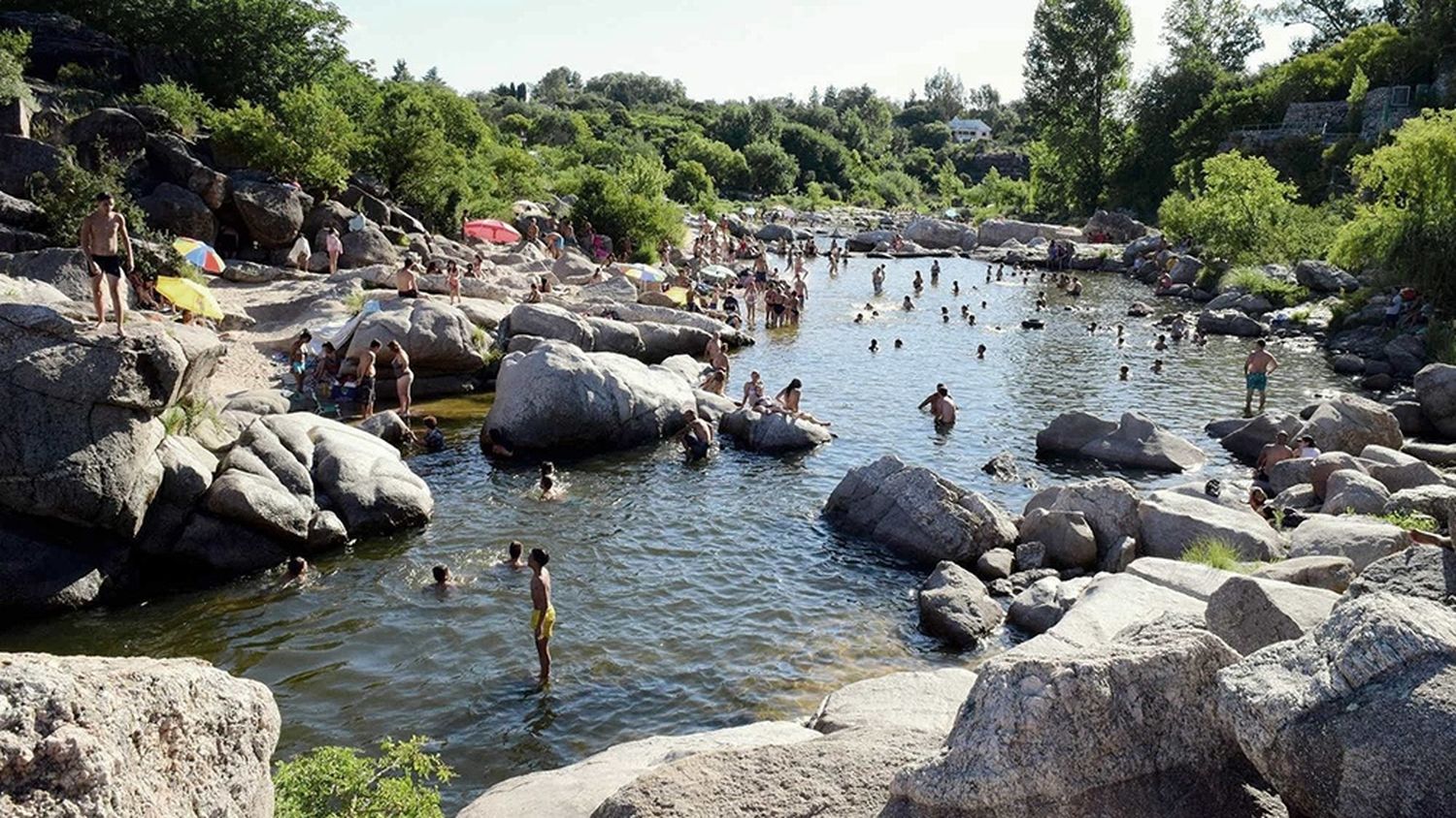Comparada con la temporada anterior viajaron 4,1% más de turistas y el gasto total tuvo un crecimiento real del 19,1% frente al año pasado.