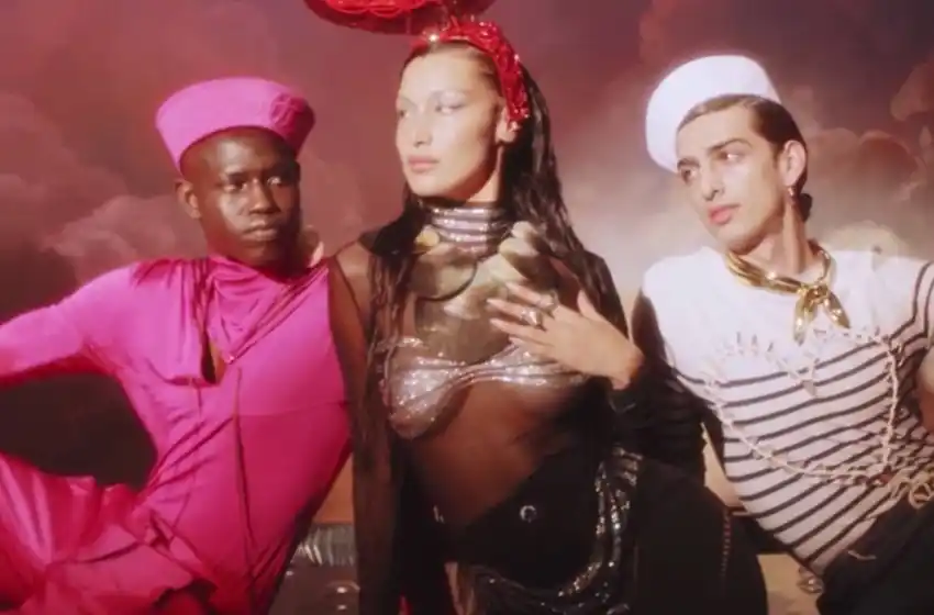 Jean Paul Gaultier regresa al prêt-à-porter con una colección imperdible