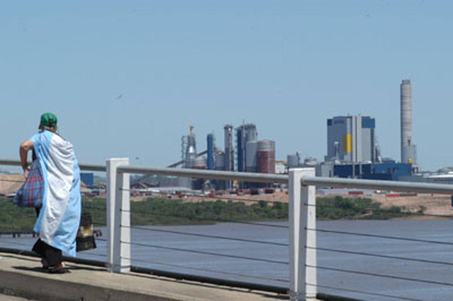 Mujica anunció que UPM construirá otra planta, pero esta vez a orillas del río Negro