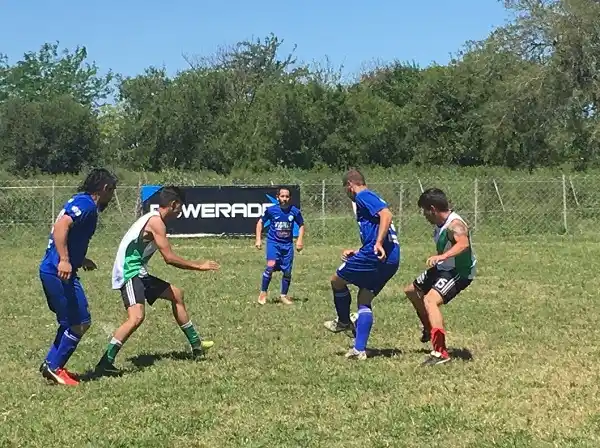 El Torneo Apertura de Club  Oeste tiene dos punteros