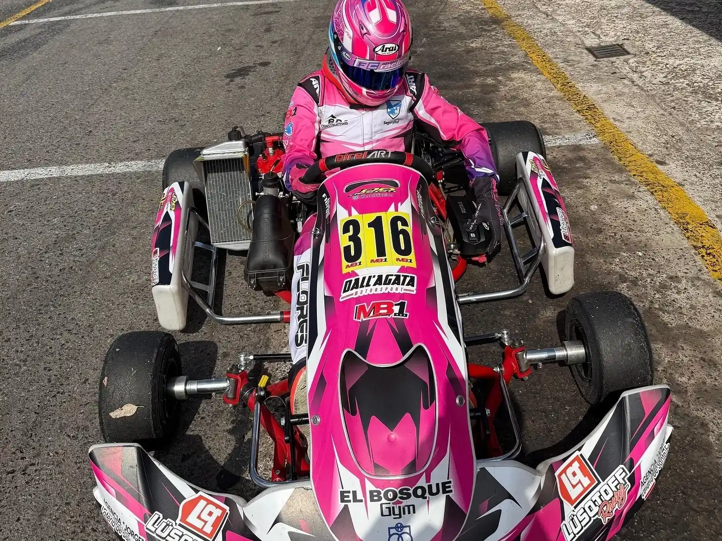 isabel flores  karting