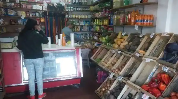 “Se confió” y le robaron la balanza y la fiambrera 