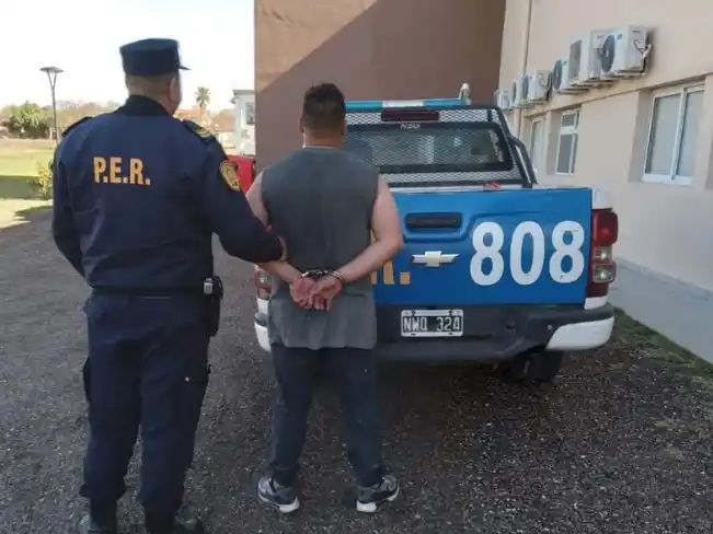 Amenazó a sus padres con un machete y terminó detenido