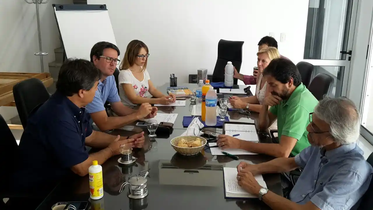 Se concretó el primer encuentro convocado por el CAGER con el objetivo de reducir la brecha entre la producción y la formación